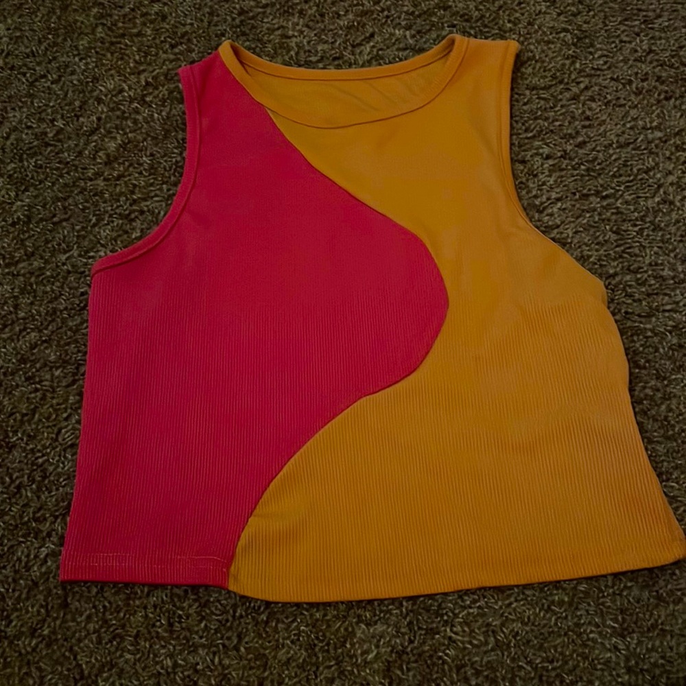 two tone cropped tank
